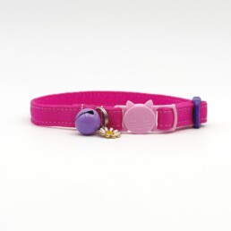 Fuchsia Pink Cat Collar with pink safety release buckle