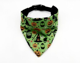 Halloween Pumpkins Dog Bandana with pumpkins, witches hat, bats and lanterns